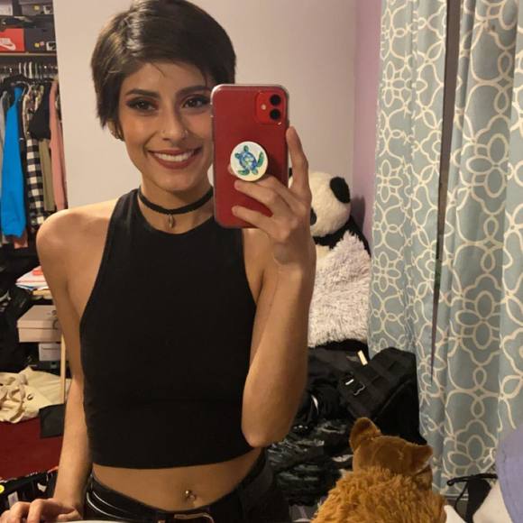 Meet your Posher, Rocio - Picture 1 of 1